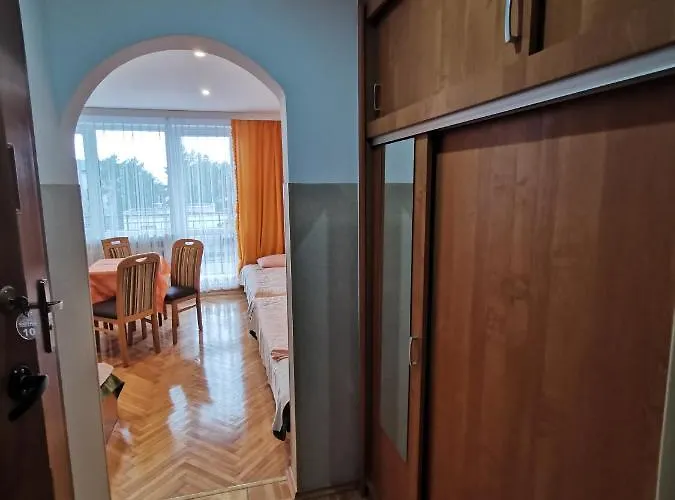 Osrodek Royal منزل للإقامة